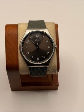 Swatch Skin Irony 42 watch in the "Skinearth" style (SS07S103)